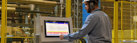 Greenplac MDF inicia testes com nova prensa de revestimento e consolida histórico de investimentos